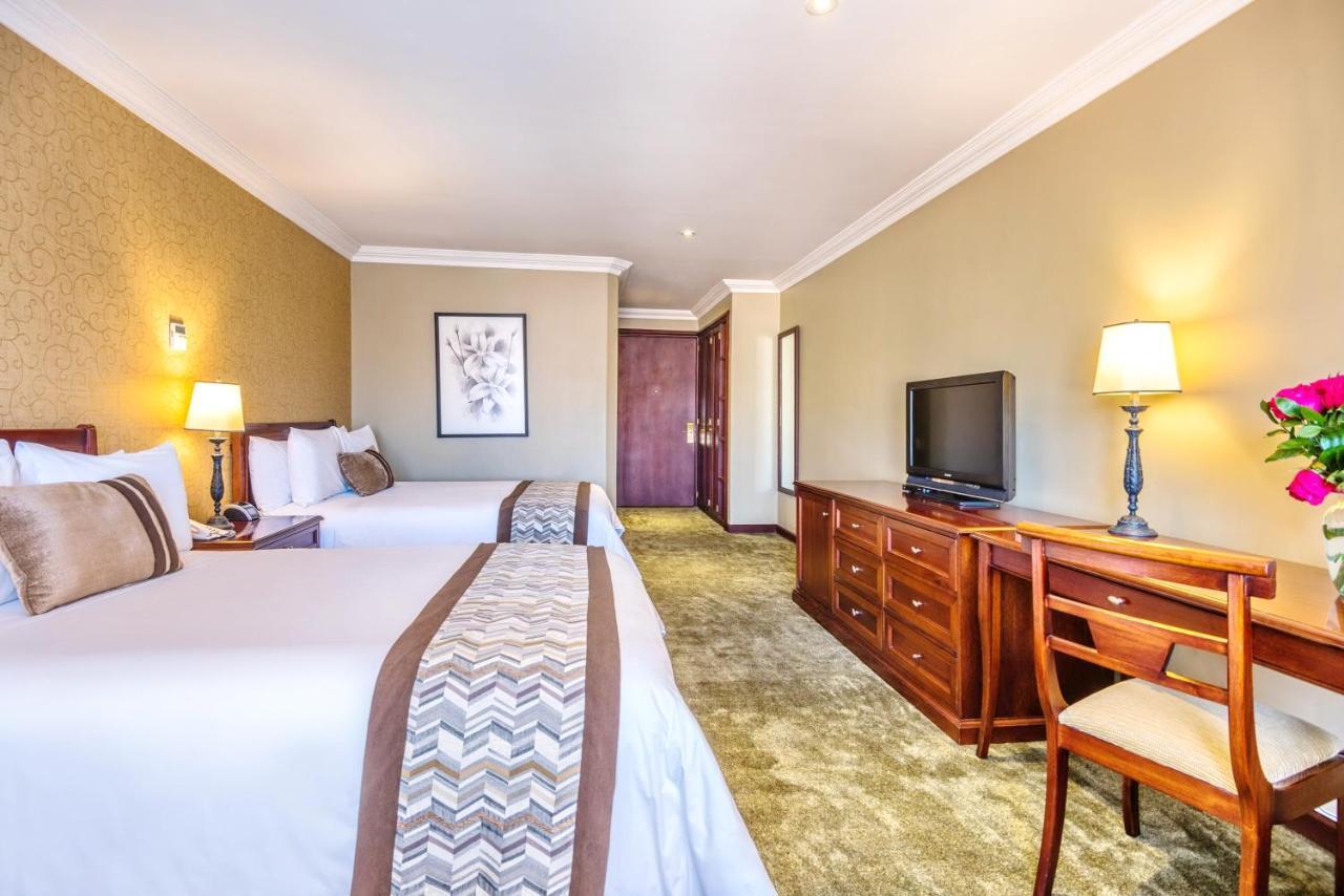 Apartamentos Dann Богота Экстерьер фото